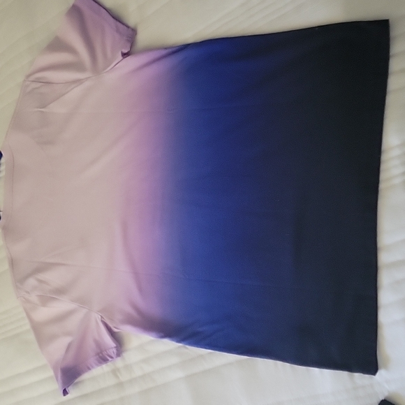 NWT Ombre Tee by Hollister M. - Picture 3 of 3